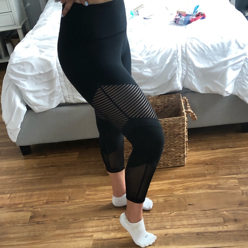 90 Degree Medium Black Leggings